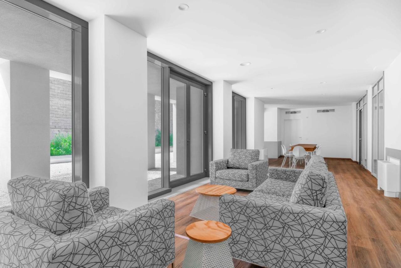 Modern With Terrace & Garage By Ndp Rent Apartman Milánó Kültér fotó